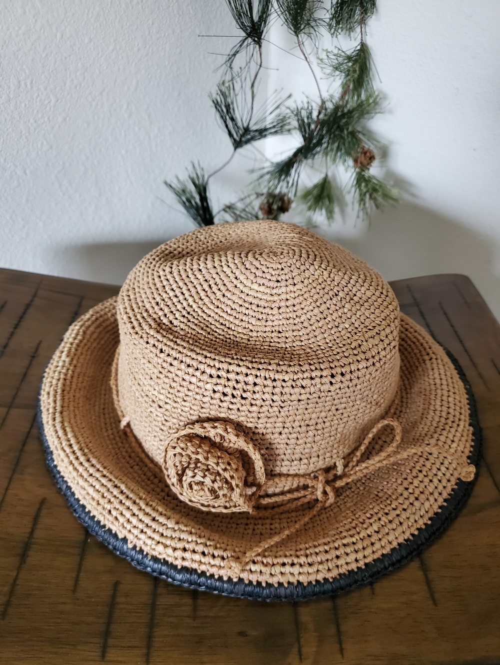 Jaden Rael Madagascar 100% Raffia Artisan Hand Crocheted Sun Hat Packable Floral